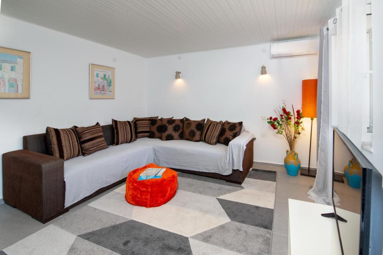 Garden Home Gaios Bagian luar foto